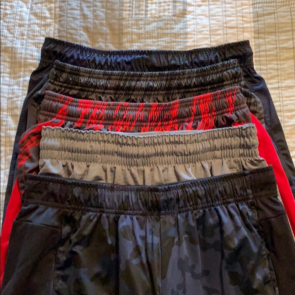 Nike shorts (5)